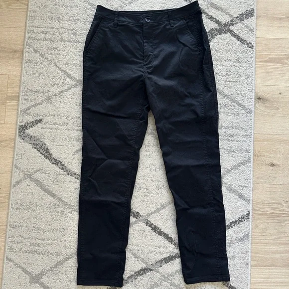 Old Navy Black Women's Chino Pants - Picture 2 of 6